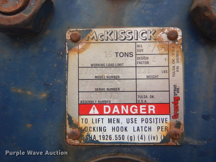 image for item HX9010 2007 International 7600  crane truck