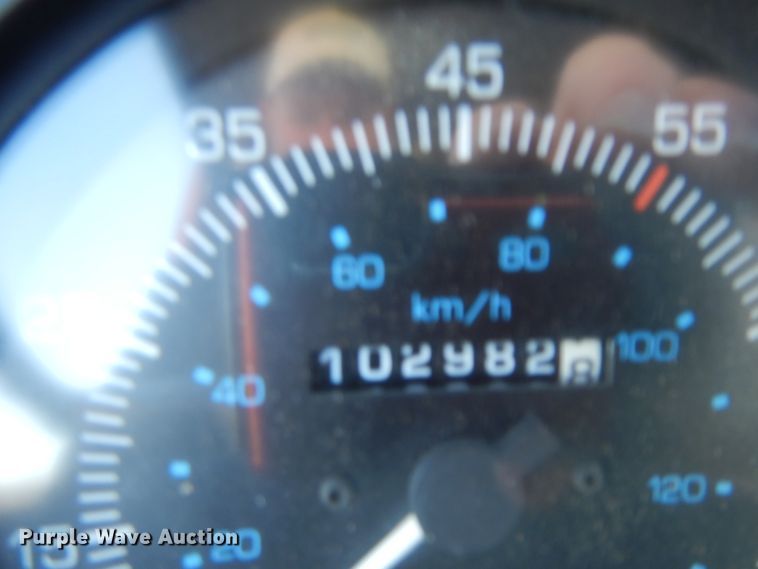 image for item DF6727 1992 Ford Cargo 7000  paint striper truck