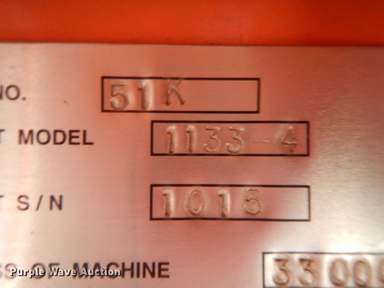 image for item DF6727 1992 Ford Cargo 7000  paint striper truck