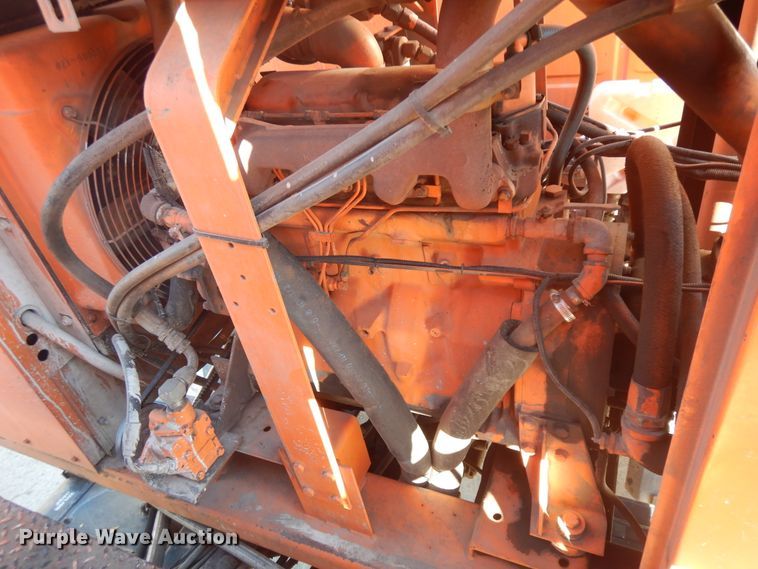 image for item DF6727 1992 Ford Cargo 7000  paint striper truck