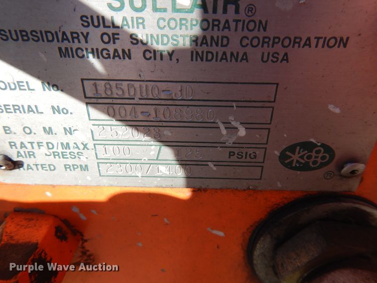 image for item DF6727 1992 Ford Cargo 7000  paint striper truck