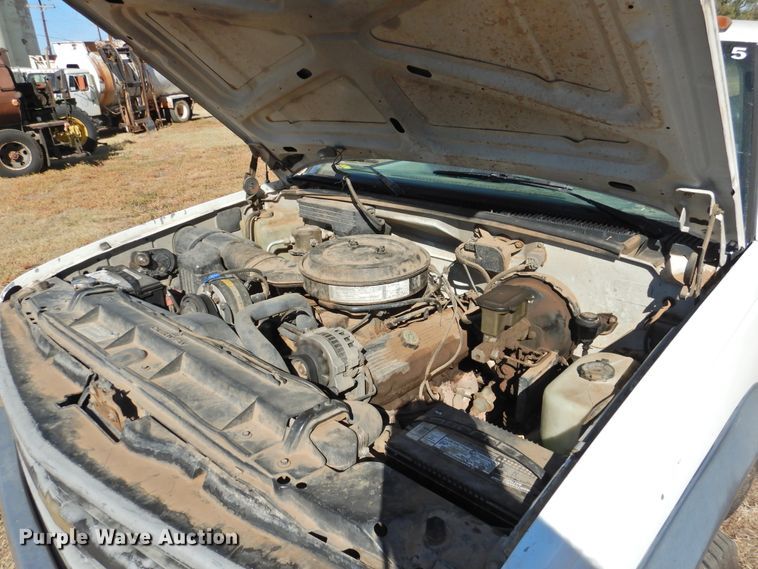 image for item DG1478 1994 Chevrolet 2500  utility bed pickup truck