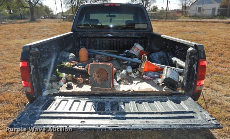 image for item DG1480 2002 Ford F150  SuperCab pickup truck