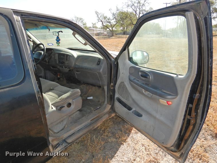 image for item DG1480 2002 Ford F150  SuperCab pickup truck