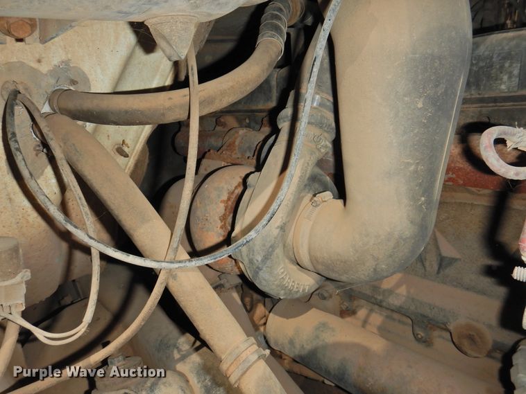 image for item DG1483 1990 International 4900  refuse truck