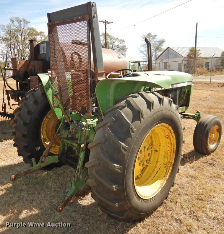 image for item DG1484 1988 John Deere 2355  tractor