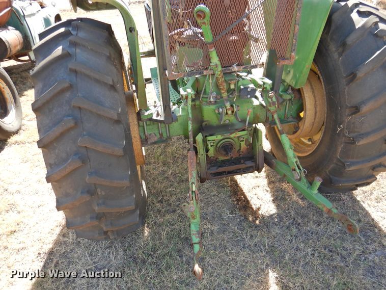 image for item DG1484 1988 John Deere 2355  tractor