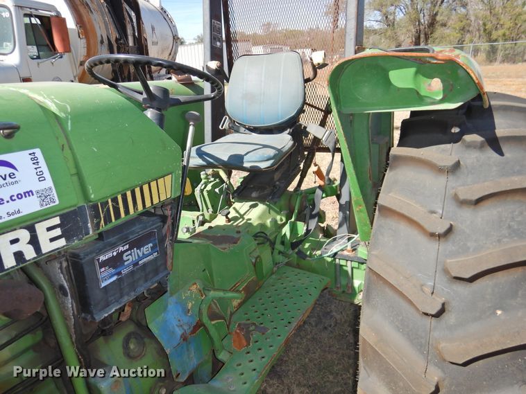image for item DG1484 1988 John Deere 2355  tractor