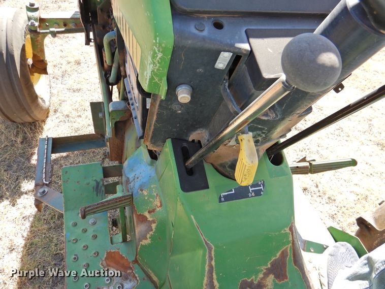 image for item DG1484 1988 John Deere 2355  tractor