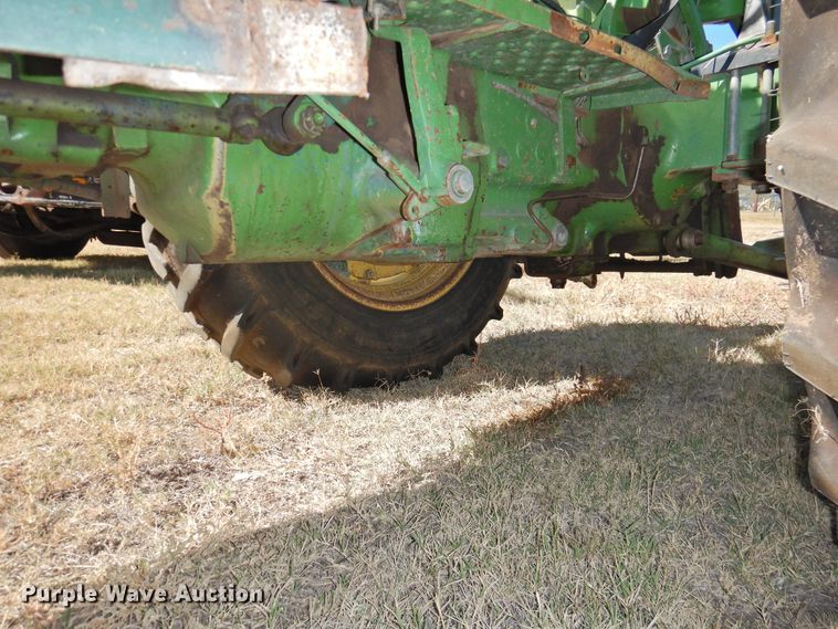 image for item DG1484 1988 John Deere 2355  tractor