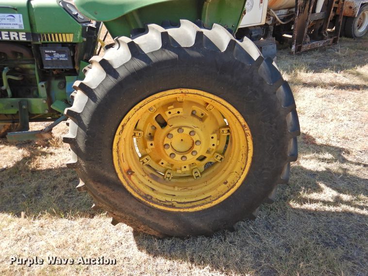 image for item DG1484 1988 John Deere 2355  tractor