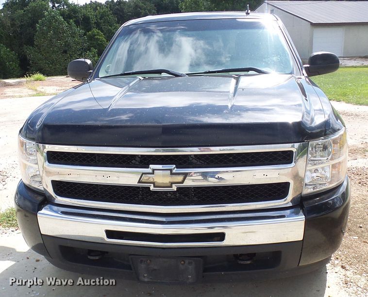 image for item DG2092 2009 Chevrolet Silverado 1500  Crew Cab pickup truck