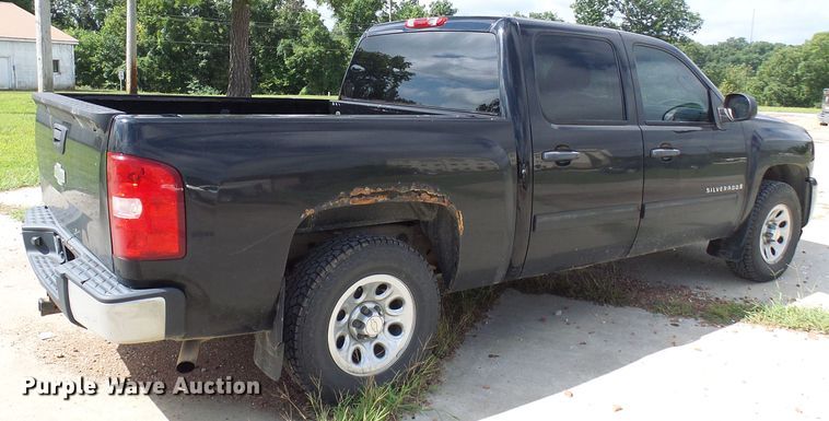 image for item DG2092 2009 Chevrolet Silverado 1500  Crew Cab pickup truck