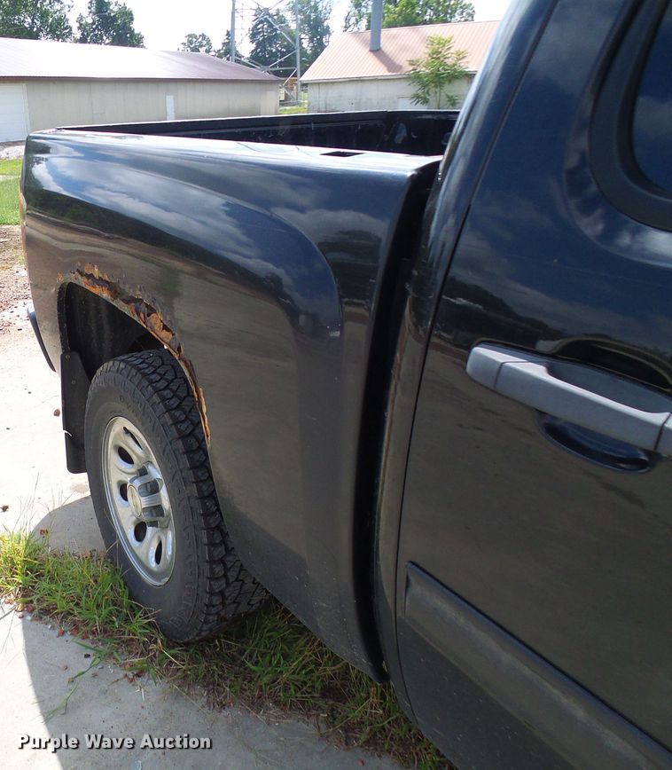 image for item DG2092 2009 Chevrolet Silverado 1500  Crew Cab pickup truck