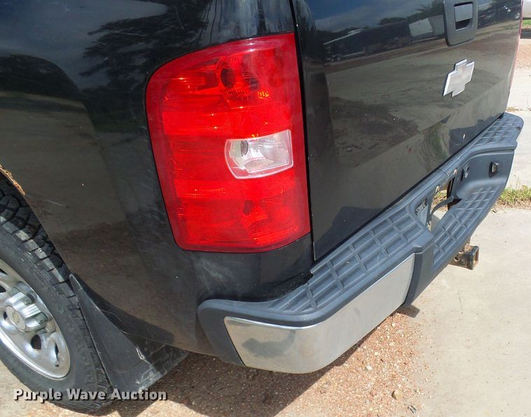 image for item DG2092 2009 Chevrolet Silverado 1500  Crew Cab pickup truck