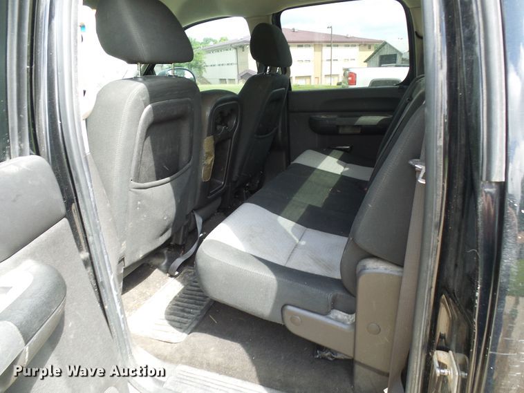 image for item DG2092 2009 Chevrolet Silverado 1500  Crew Cab pickup truck