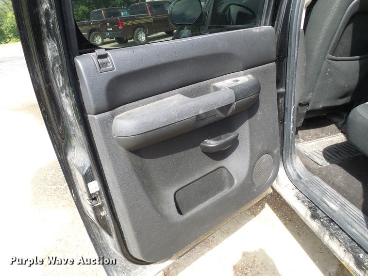 image for item DG2092 2009 Chevrolet Silverado 1500  Crew Cab pickup truck