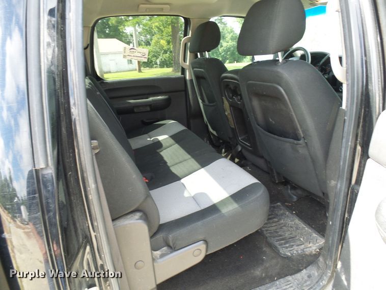 image for item DG2092 2009 Chevrolet Silverado 1500  Crew Cab pickup truck