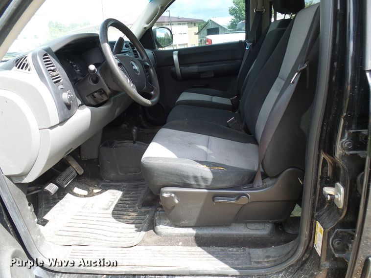 image for item DG2092 2009 Chevrolet Silverado 1500  Crew Cab pickup truck