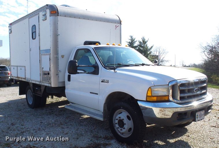 image for item DG2124 1999 Ford F450 Super Duty  command center truck