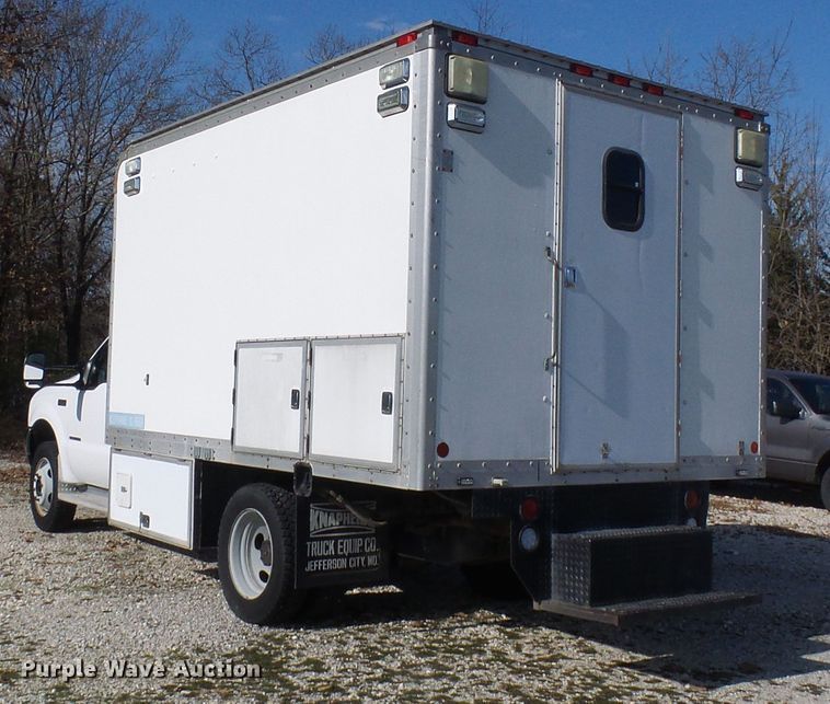 image for item DG2124 1999 Ford F450 Super Duty  command center truck