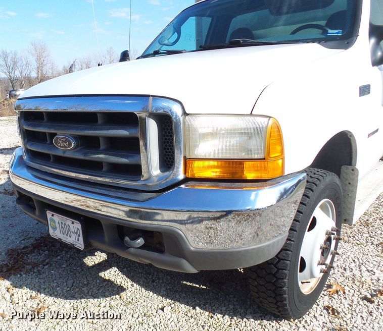 image for item DG2124 1999 Ford F450 Super Duty  command center truck