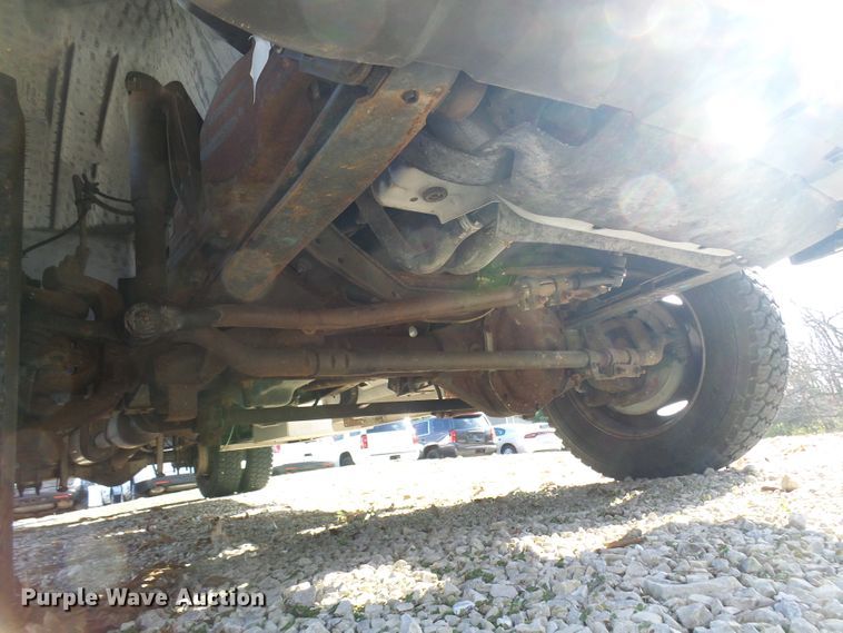 image for item DG2124 1999 Ford F450 Super Duty  command center truck