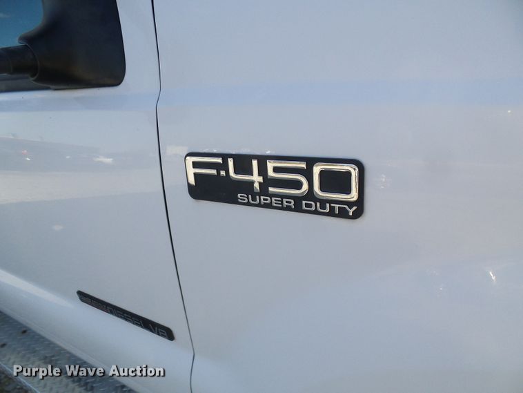 image for item DG2124 1999 Ford F450 Super Duty  command center truck