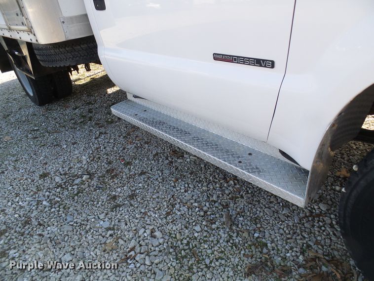 image for item DG2124 1999 Ford F450 Super Duty  command center truck