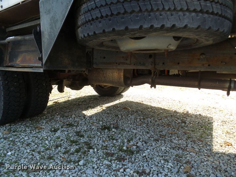 image for item DG2124 1999 Ford F450 Super Duty  command center truck