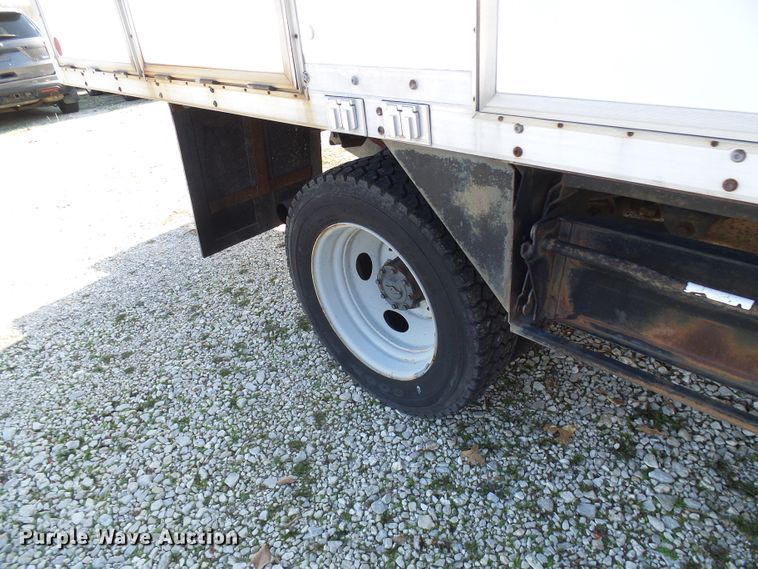 image for item DG2124 1999 Ford F450 Super Duty  command center truck