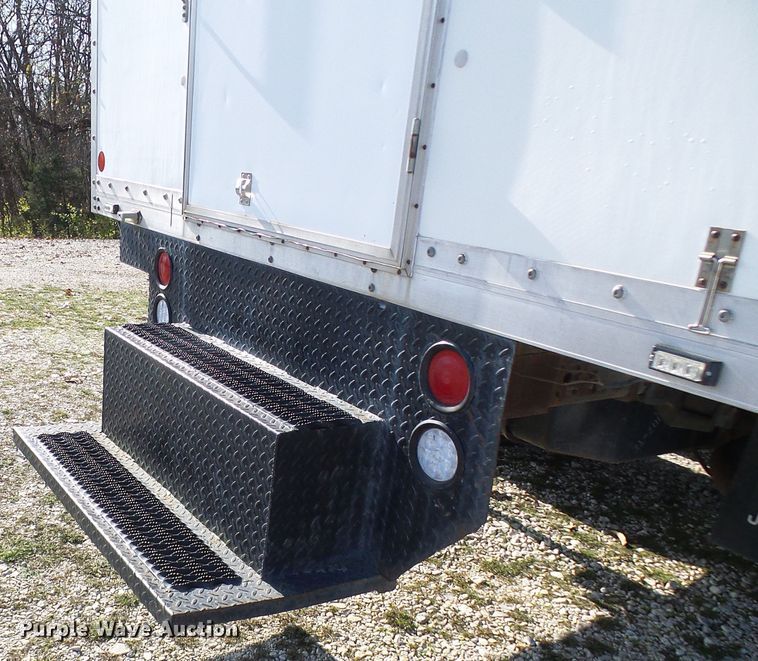 image for item DG2124 1999 Ford F450 Super Duty  command center truck