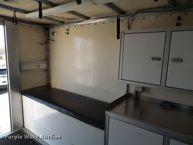 image for item DG2124 1999 Ford F450 Super Duty  command center truck