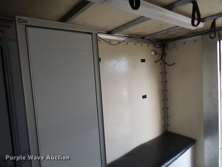 image for item DG2124 1999 Ford F450 Super Duty  command center truck