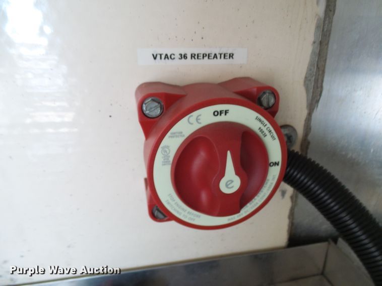 image for item DG2124 1999 Ford F450 Super Duty  command center truck