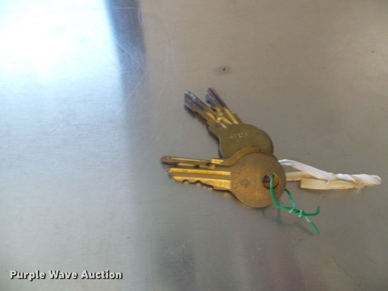 image for item DG2124 1999 Ford F450 Super Duty  command center truck