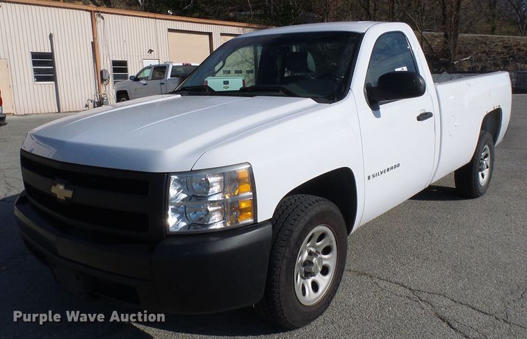 image for item DG2127 2007 Chevrolet Silverado 1500  pickup truck