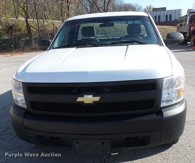 image for item DG2127 2007 Chevrolet Silverado 1500  pickup truck