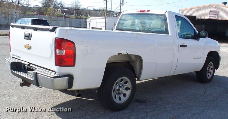 image for item DG2127 2007 Chevrolet Silverado 1500  pickup truck