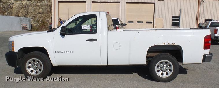 image for item DG2127 2007 Chevrolet Silverado 1500  pickup truck