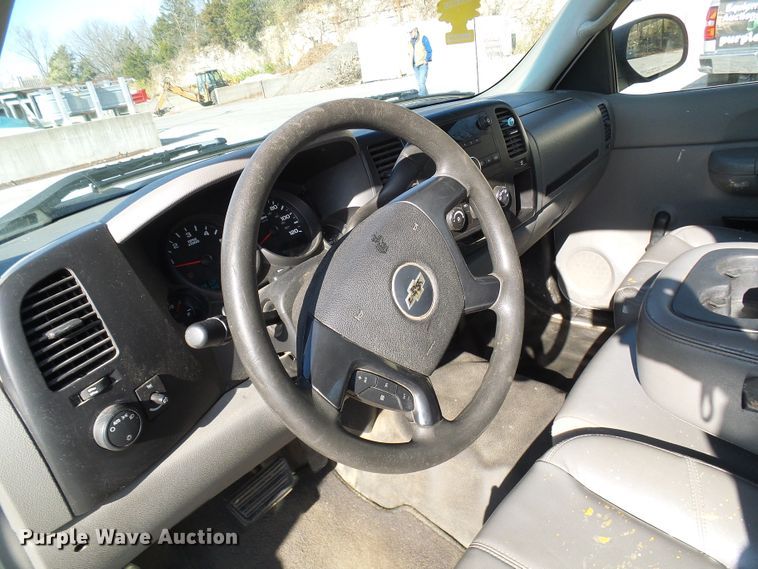 image for item DG2127 2007 Chevrolet Silverado 1500  pickup truck