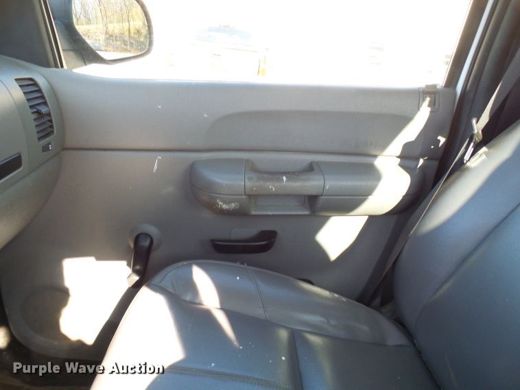 image for item DG2127 2007 Chevrolet Silverado 1500  pickup truck