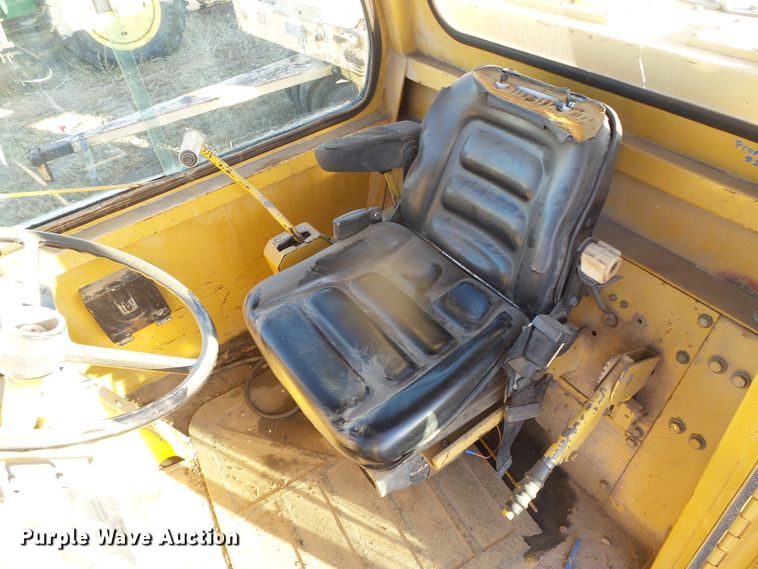 image for item DG8377 1987 Bomag BW213PD  vibratory single drum roller