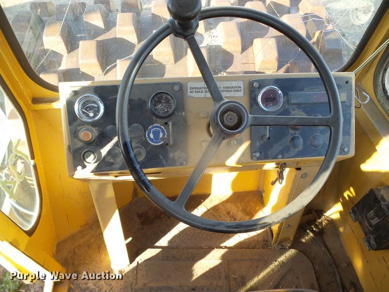 image for item DG8377 1987 Bomag BW213PD  vibratory single drum roller