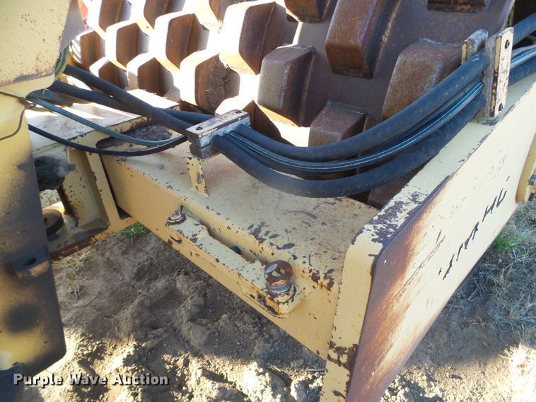 image for item DG8377 1987 Bomag BW213PD  vibratory single drum roller