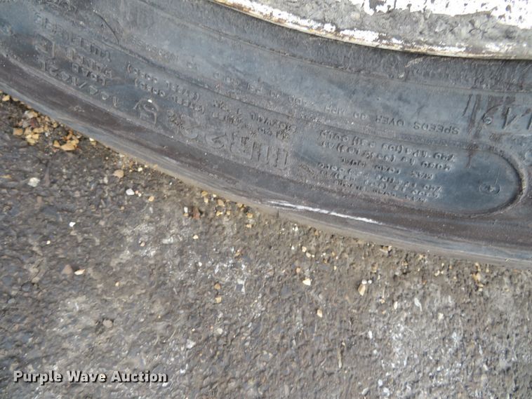 image for item DH0513 2006 International 7400  dump truck