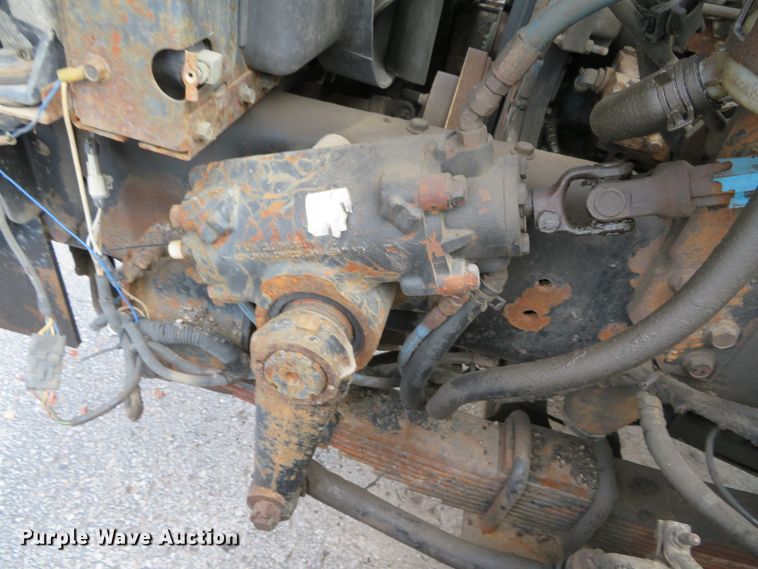 image for item DH0513 2006 International 7400  dump truck