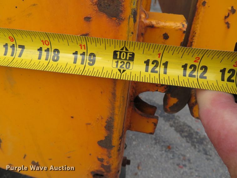 image for item DH0522 2002 International 4900  dump truck