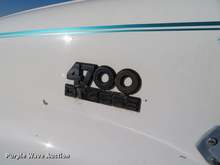 image for item DH0528 1998 International 4700  utility truck with crane