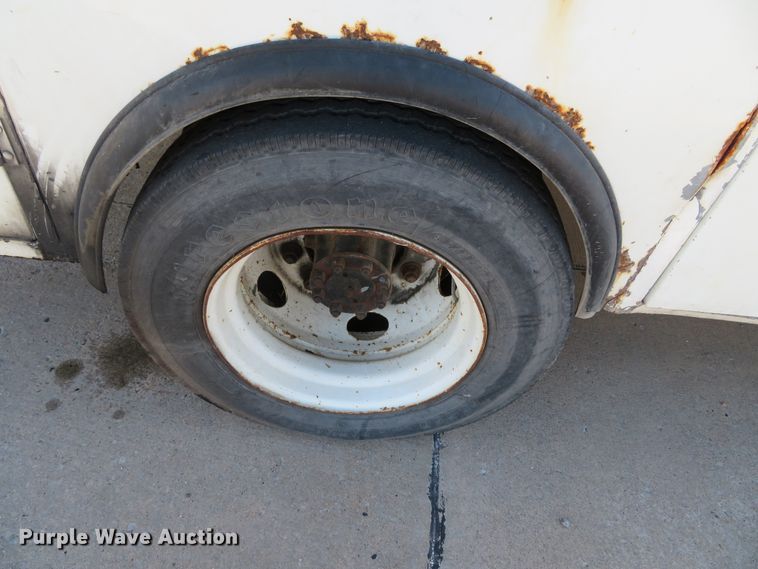 image for item DH0528 1998 International 4700  utility truck with crane